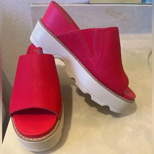 Sorel Women's Wedges in Red and White